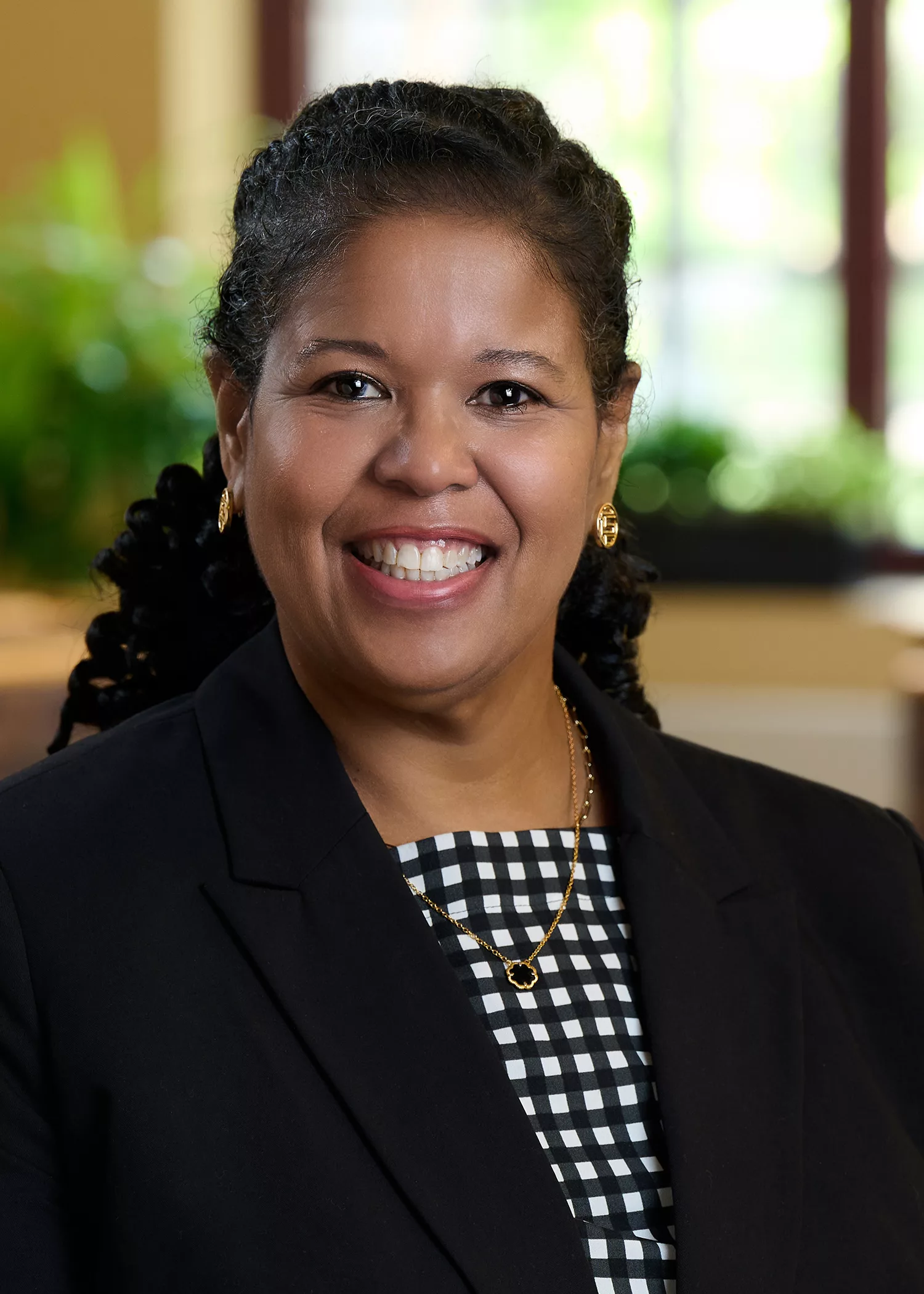 Tonya Curry – Faculty, Staff, and Administration